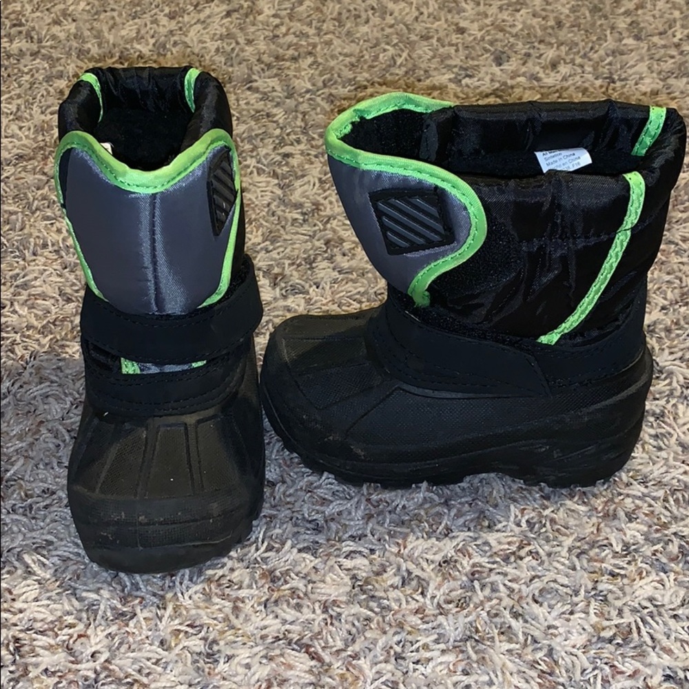 Toddler snow boots